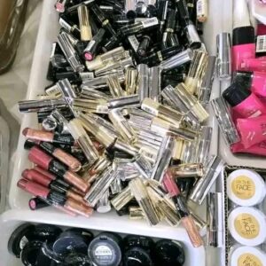 Buy Authentic Makeup & Cosmetic Pallet