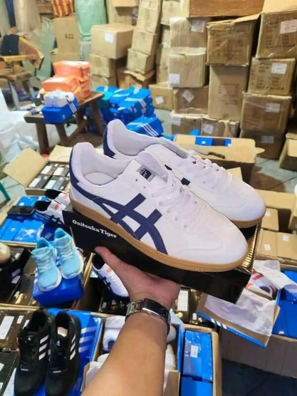 Buy Authentic Trainers Shoe Pallet