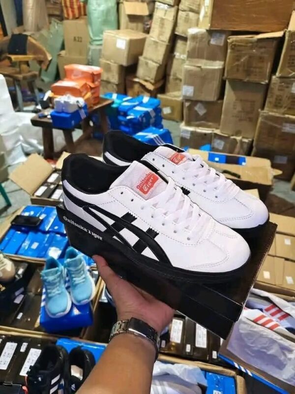 Buy Authentic Trainers Shoe Pallet