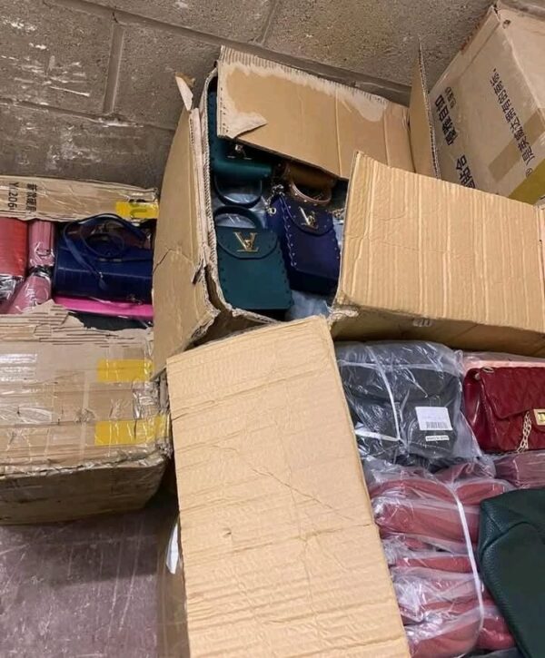 Buy Branded Handbags Pallet for Women