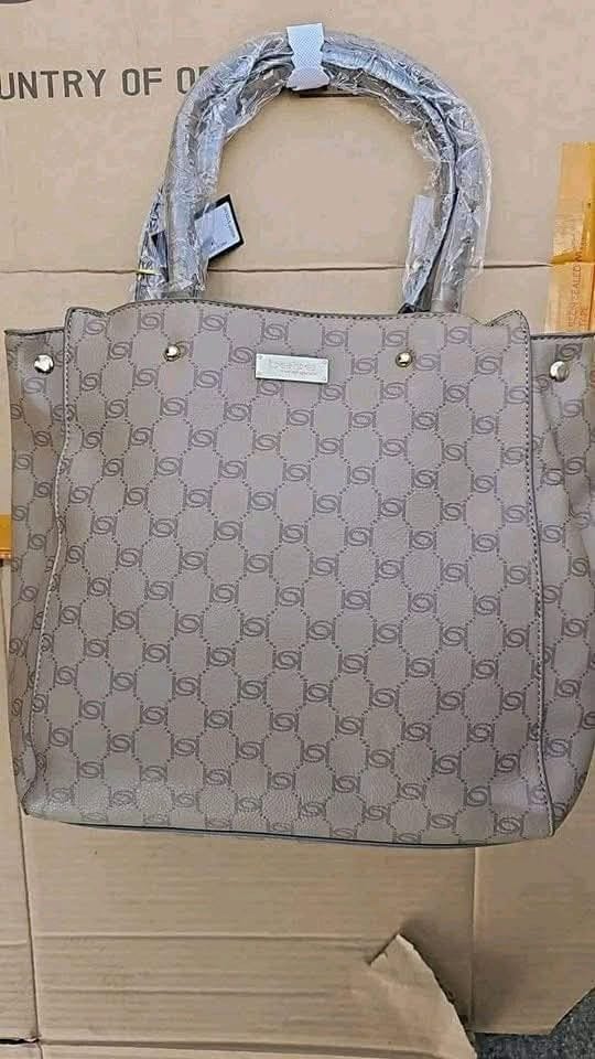 Buy Branded Handbags Pallet for Women