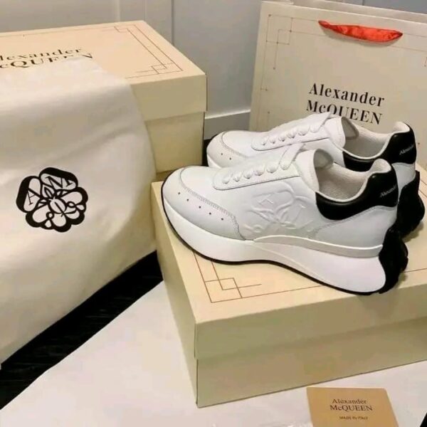 Buy Mixed Branded Sneakers Pallet