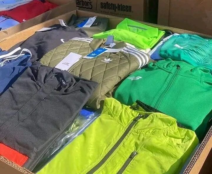 Buy Mixed Clothing Pallet
