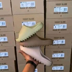 Buy Mixed Yeezy Slides Pallet