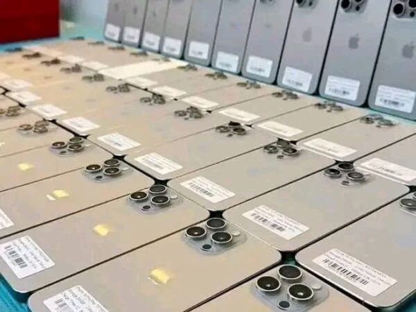 Buy Mixed iPhone 13 & iPhone 16 Pro Max Pallet