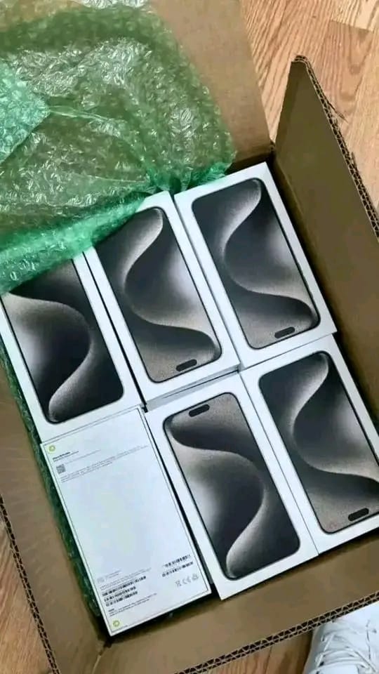 Buy Mixed iPhone 13 & iPhone 16 Pro Max Pallet