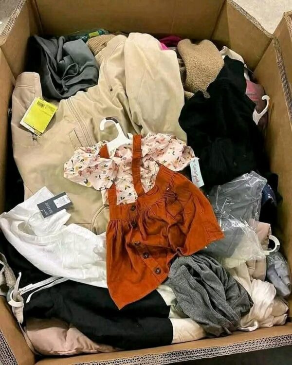 Buy a mixed clothing pallet