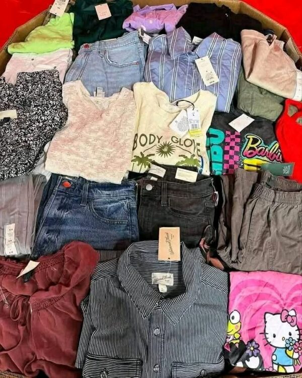 Buy a mixed clothing pallet