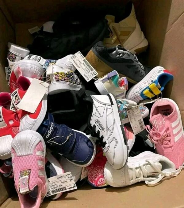 Buy a mixed shoes pallet for kids