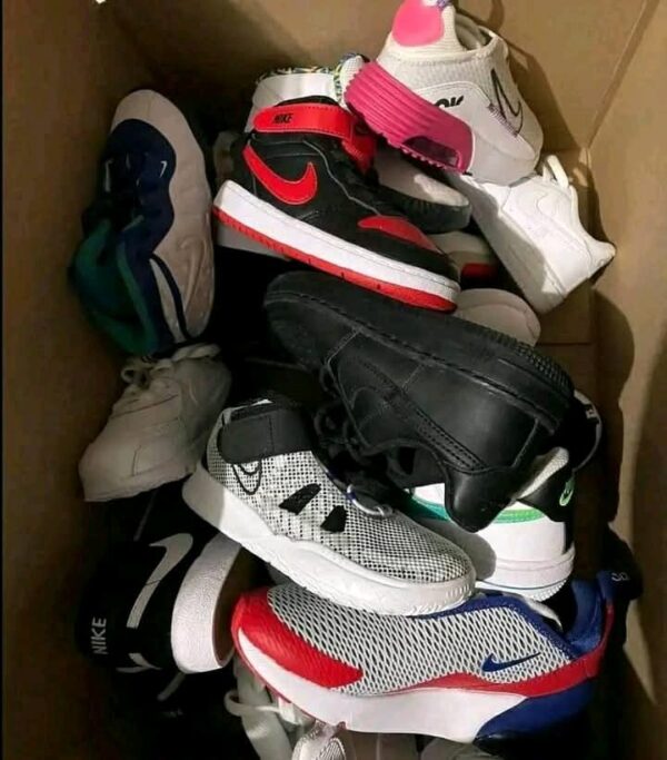 Buy a mixed shoes pallet for kids