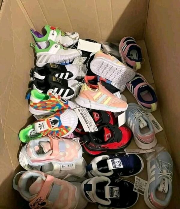 Buy a mixed shoes pallet for kids