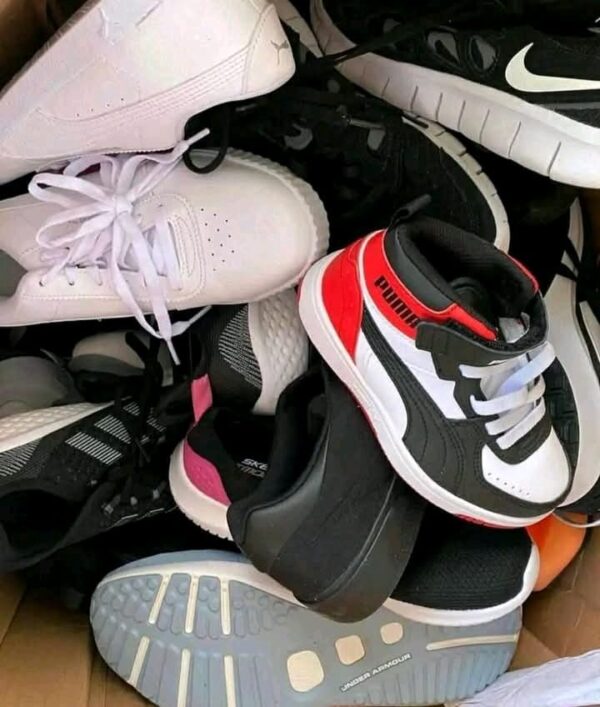 Buy a mixed shoes pallet for kids