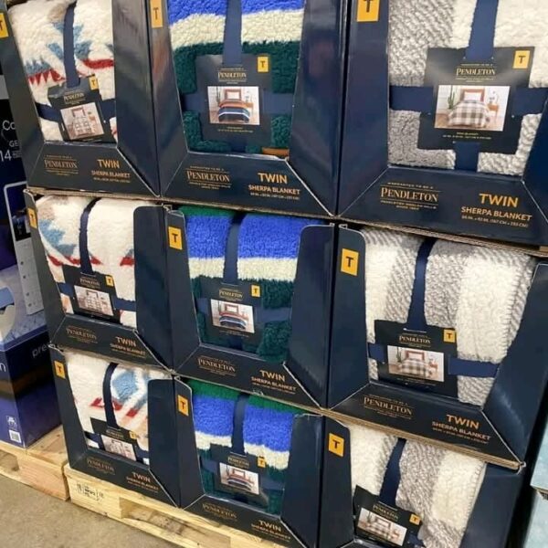 Buy bedding comforters pallet