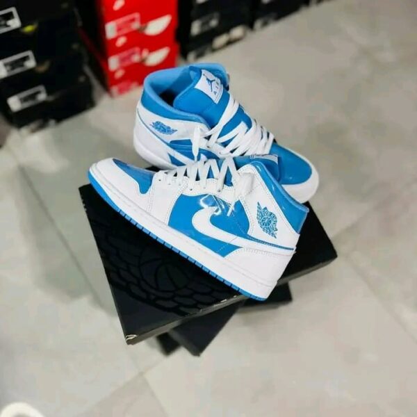 Buy mixed authentic sneakers