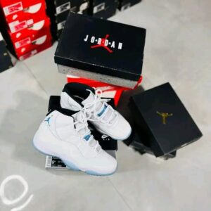 Buy mixed authentic sneakers