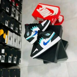 Buy mixed authentic sneakers