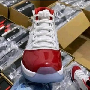 Buy mixed branded shoe pallet