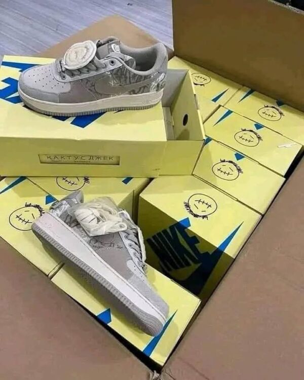 Buy mixed branded shoe pallet