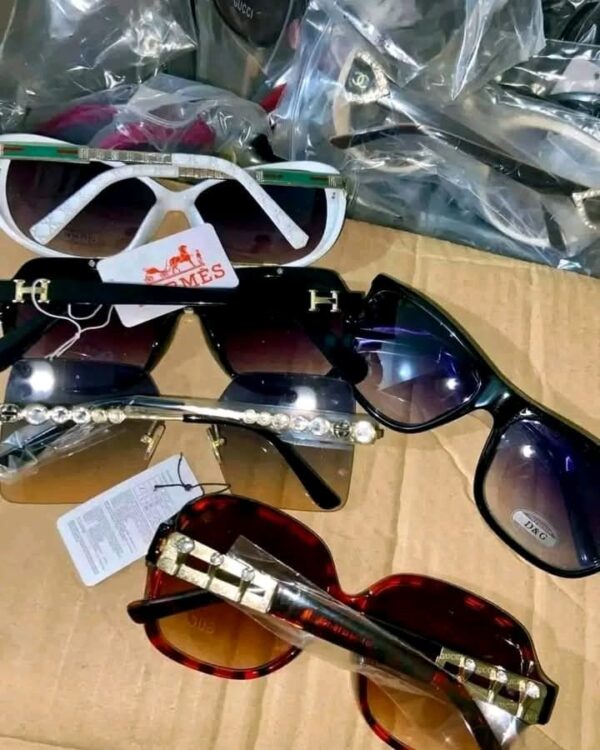 Buy mixed unisex shade glasses pallet