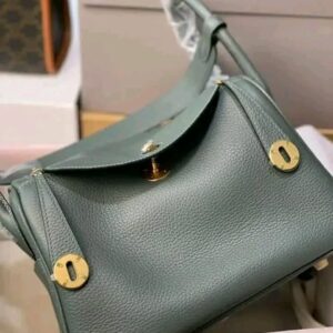 High-End Women’s Handbags Liquidation Pallets – 200 Pieces for $800 | Mini Pallet 100 Pieces for $400 - Image 6